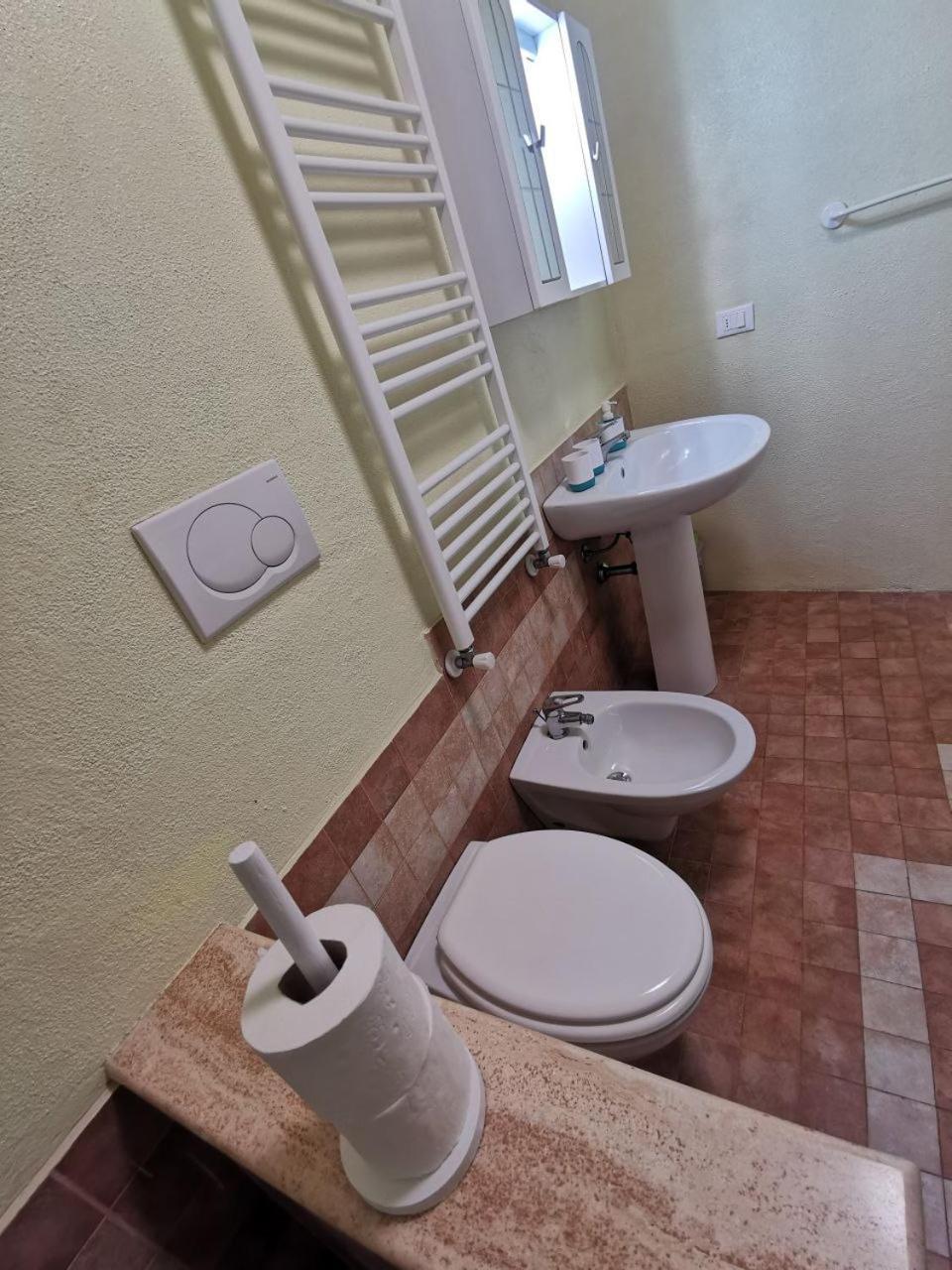Essenza Del Mare Home Livorno Exterior foto